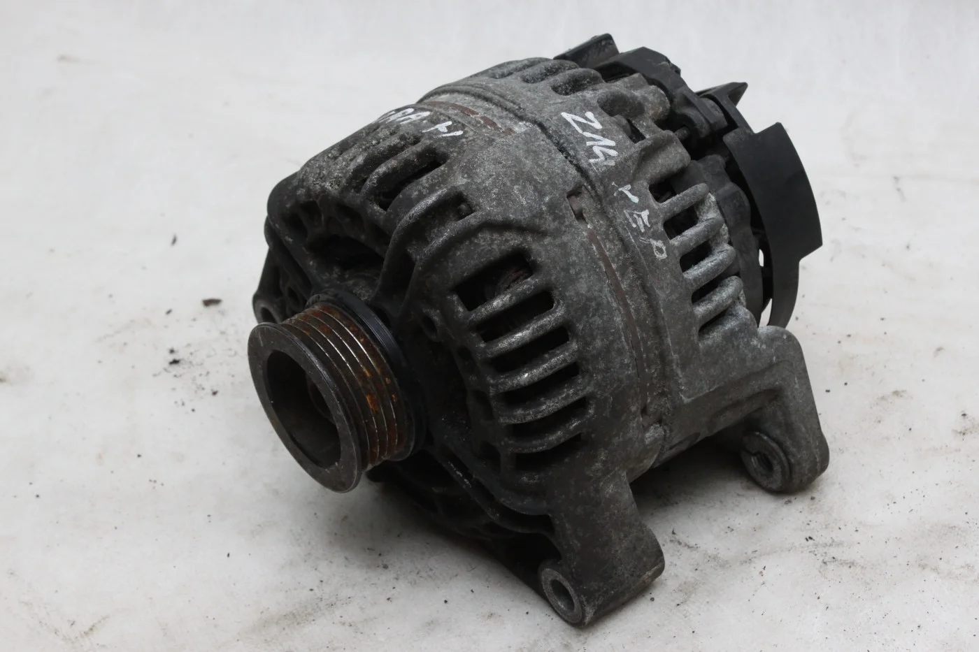 Генератор 120А 1,2-1,4 гайка Астра G,Н,Корса С,Д