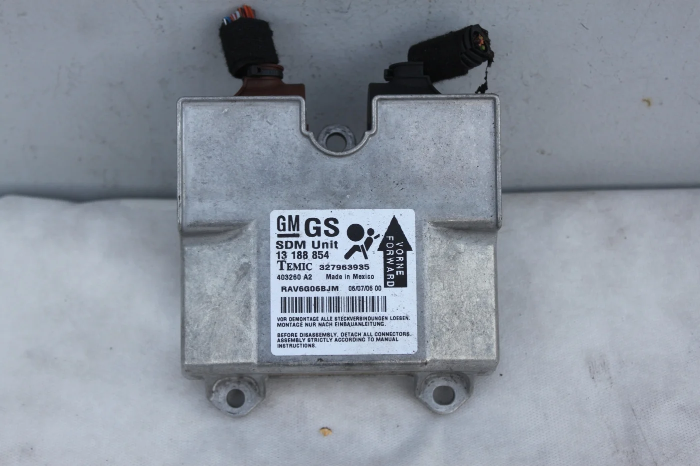 Блок управления аэрбегами 13188854 Opel Astra H