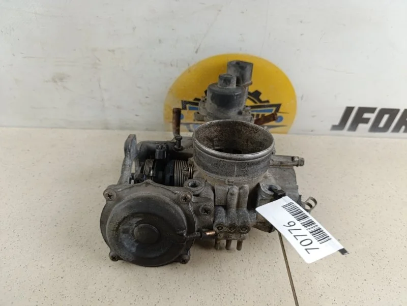 Дроссельная заслонка Mitsubishi Challenger 1997 K96W