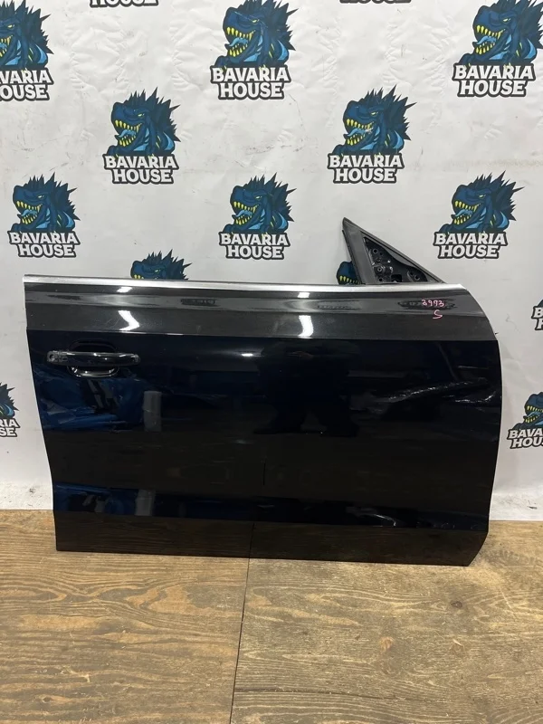 Дверь передняя правая Audi A5 2014 8T8831052C 8T CDN