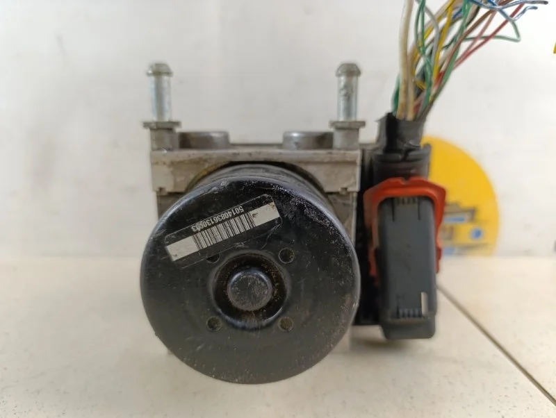 Блок abs Suzuki Grand Vitara 2012 JT