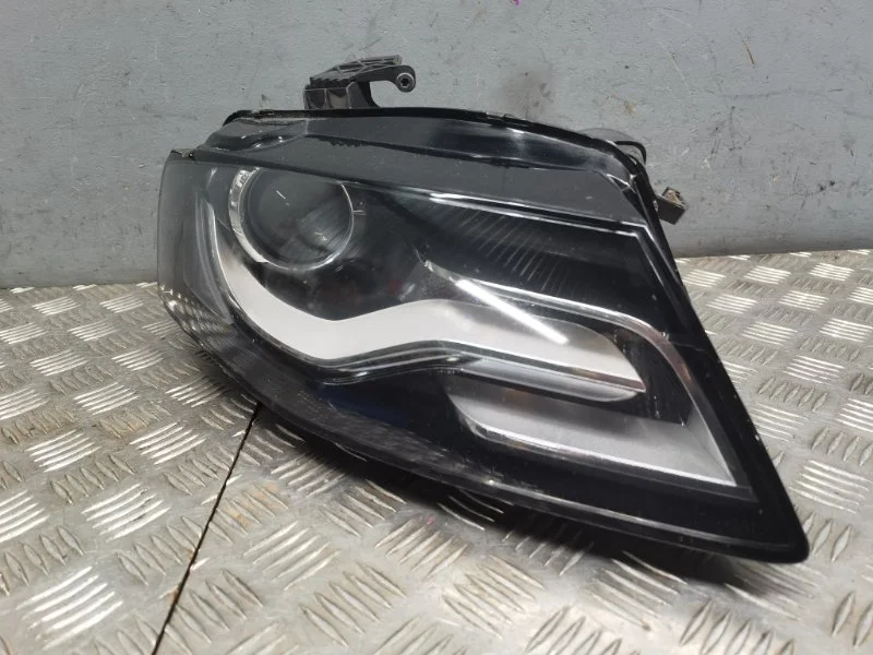 Фара ксенон Audi A4 B8