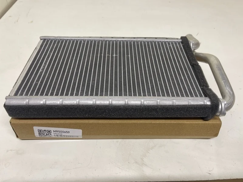 Радиатор печки Mitsubishi Pajero 3 2000 2001 2002 2003 2004 2005 2006 2007 2008 2009 2010 2011 2012 2013 2014 2015 2016 2017 2018 2019 2020 2021 2022 2023 2024 MR500659