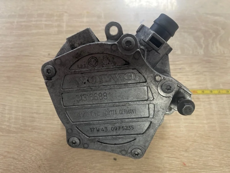 ВАКУУМНЫЙ НАСОС Volvo S60 2006 2007 2008 2009 2010 2011 2012 2013 2014 2015 2016 2017 2018 31316688