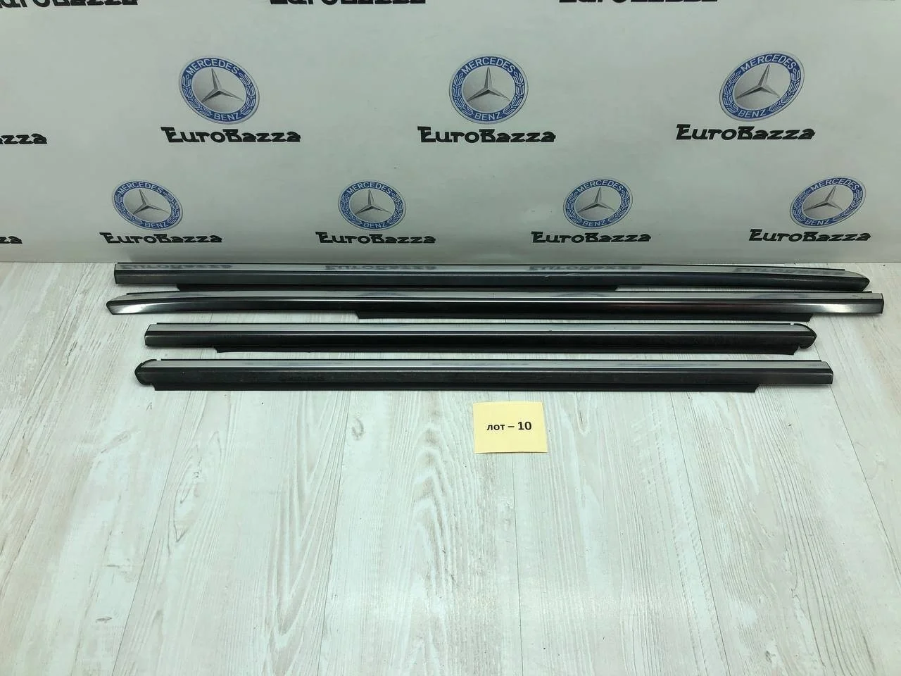 Молдинг внешний бокового стекла Mercedes W220