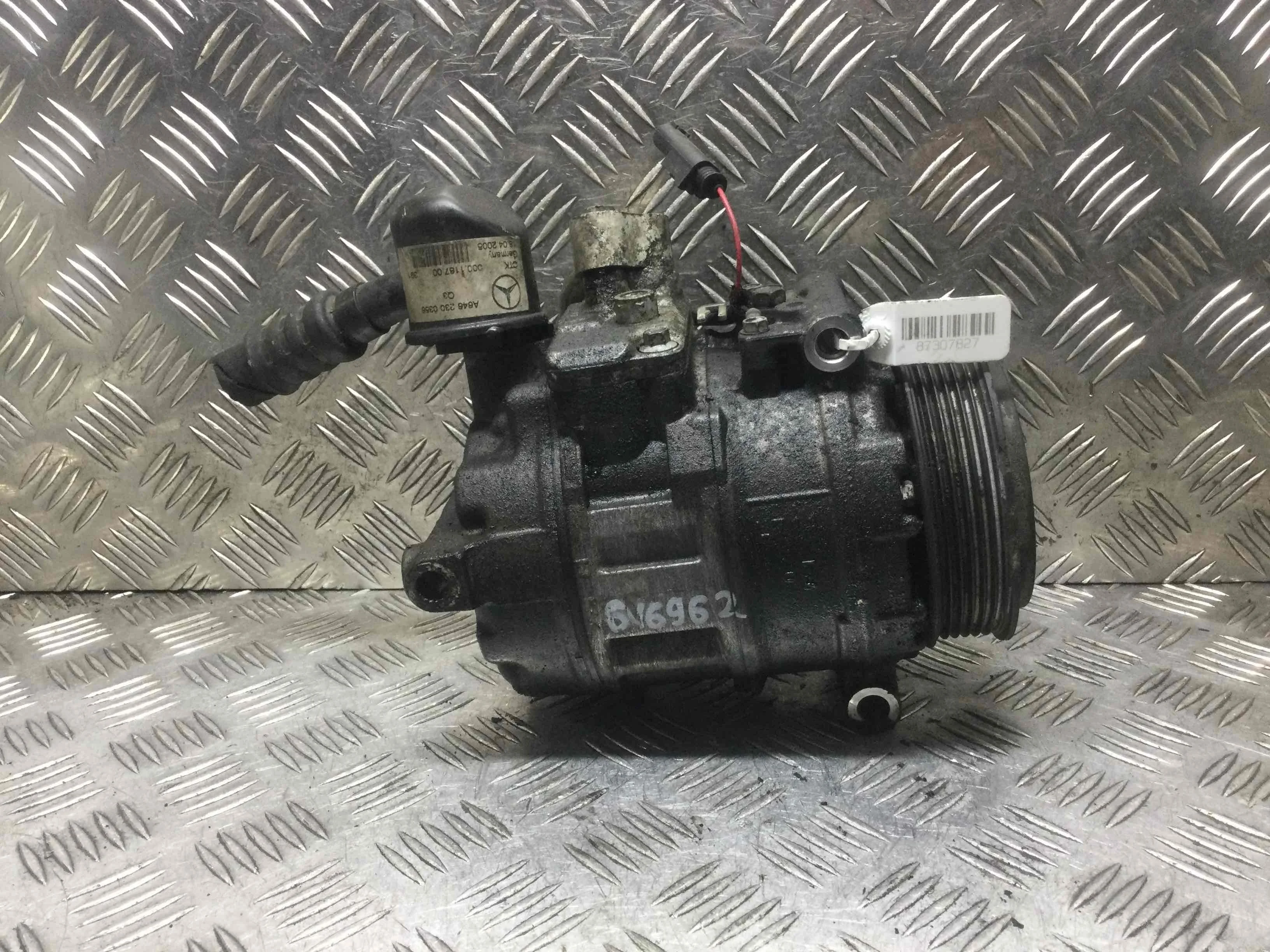 Компрессор кондиционера Mercedes C-klasse W203/S203/CL203 [рестайлинг] (2004-2007) дизель 2.2 CDI Механика 3-дв, купе