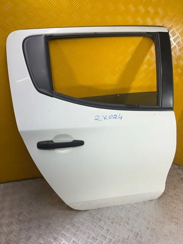 Дверь задняя правая Fiat Fullback 2015 - 2020 2017 5730B492 ПИКАП 2.4 D KT0T