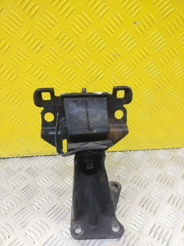 Подушка крепления двигателя Nissan Navara (D40) 2004-2015 2007 11220EB300 ПИКАП 2.5 D YD25DDTI, левая