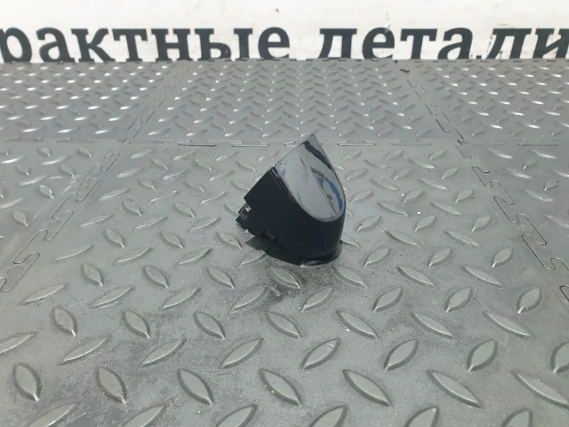 Накладка ручки двери BMW М235i 51217162434 F22 N55B30A, передняя правая