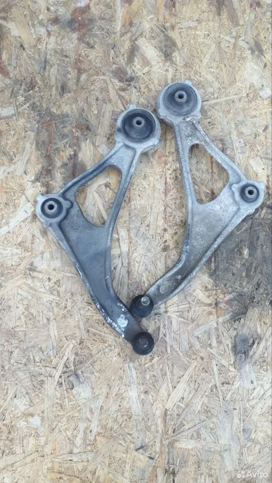 Рычаг передний Ниссан Теана L33