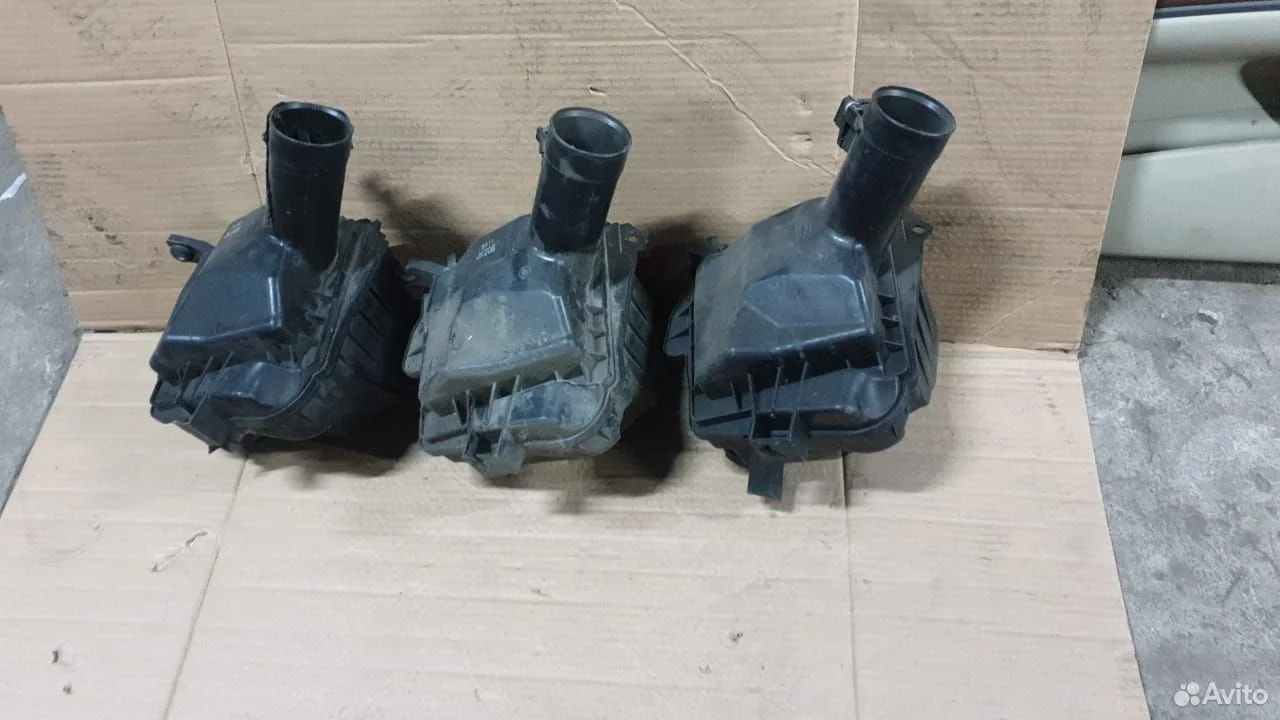 Корпус воздушного фильтра левый Инфинити G V36