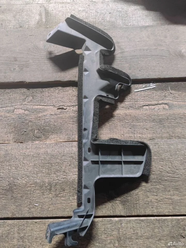 Дефлектор радиатора левый nissan juke