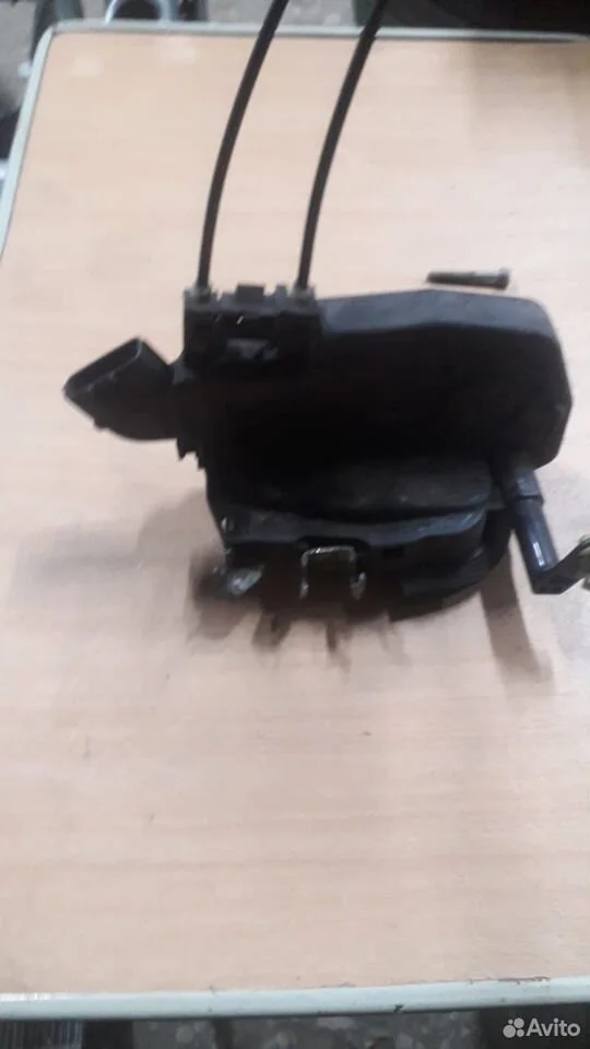 Замок двери передний левый инфинити m37 y51