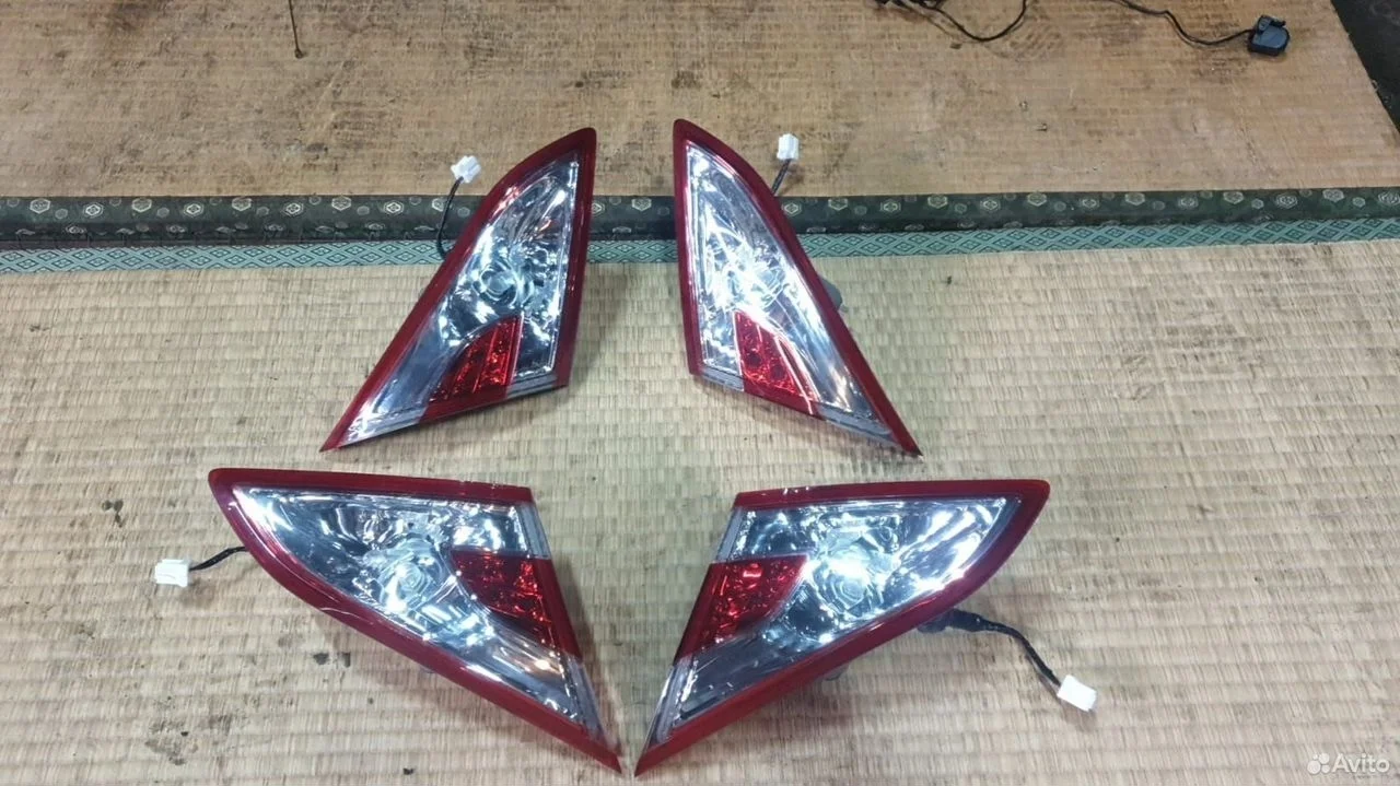 Фонарь в крышку багажника Ниссан Мурано Z51