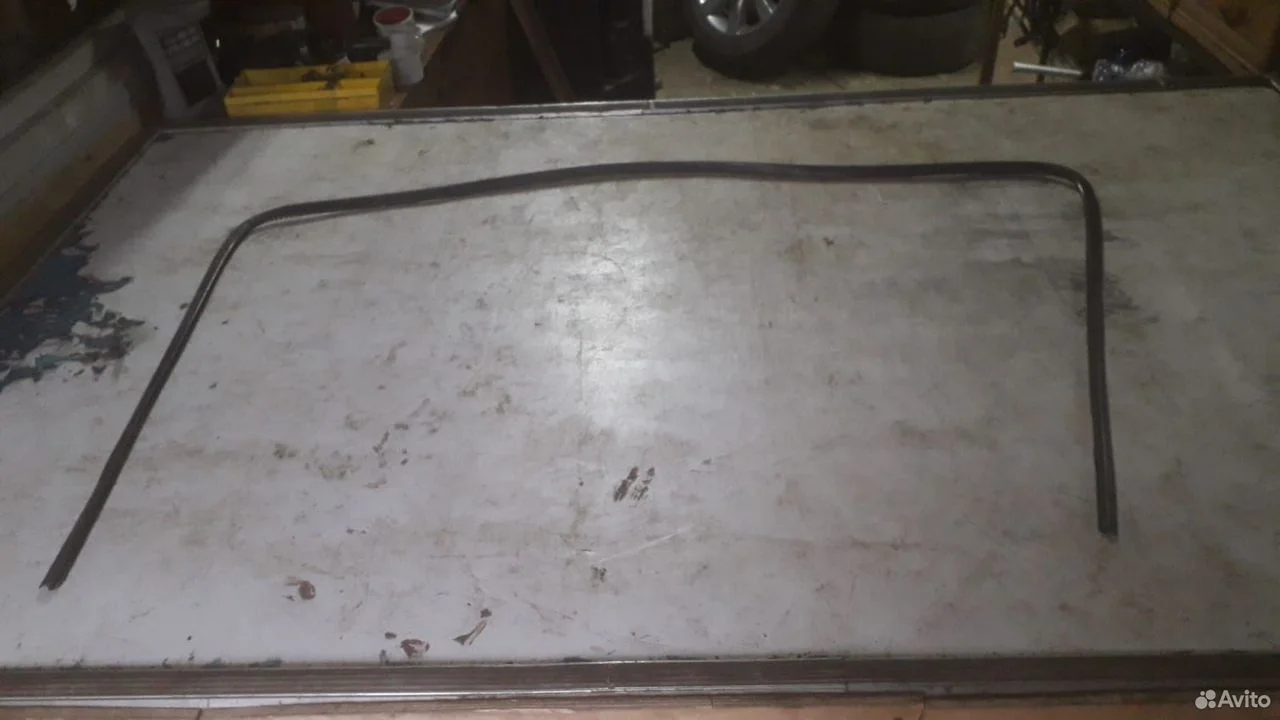 Уплотнитель лобового стекла Инфмнити FX35 FX45 S50