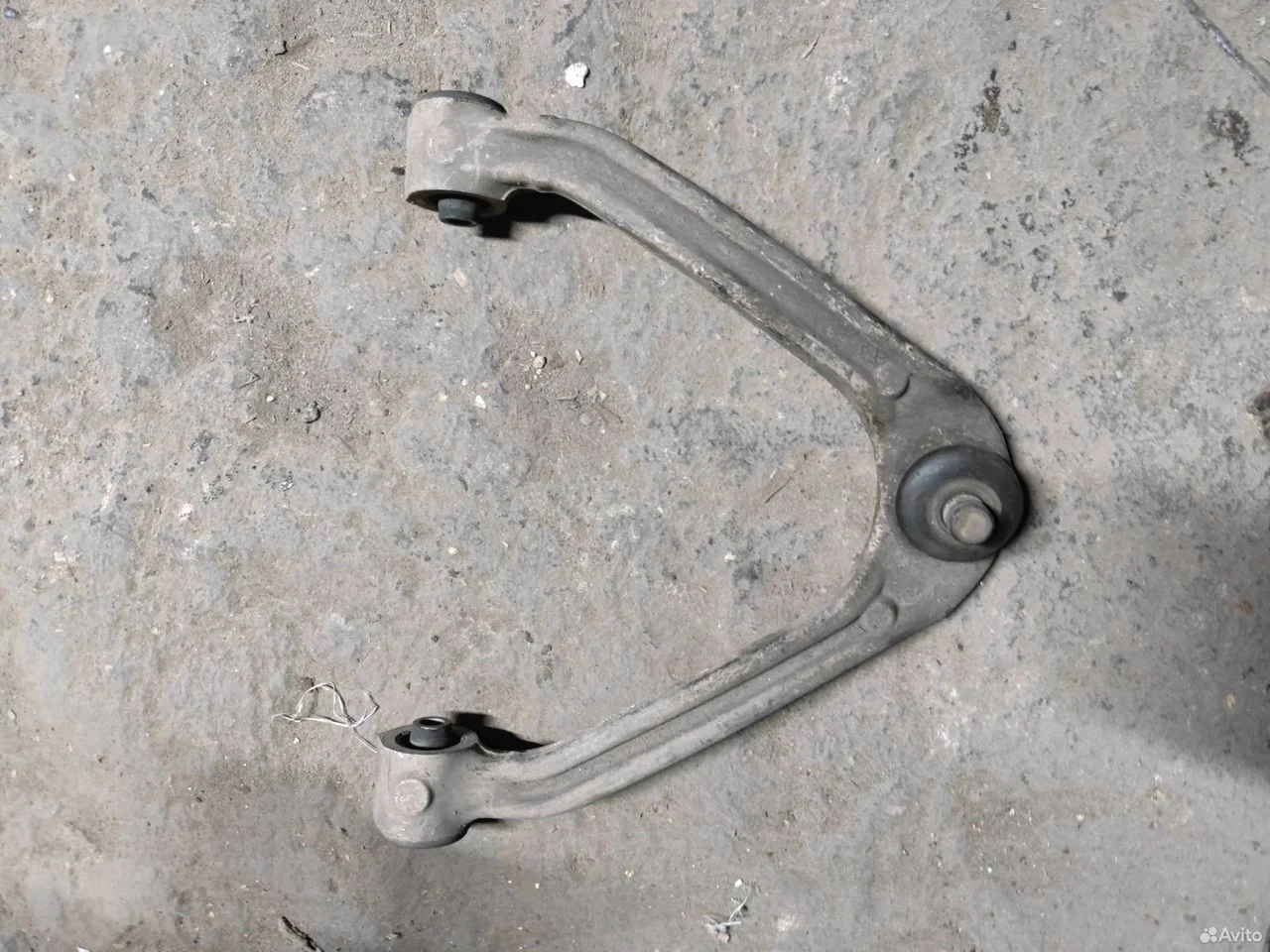Рычаг передний верхний Инфинити M35 Y50