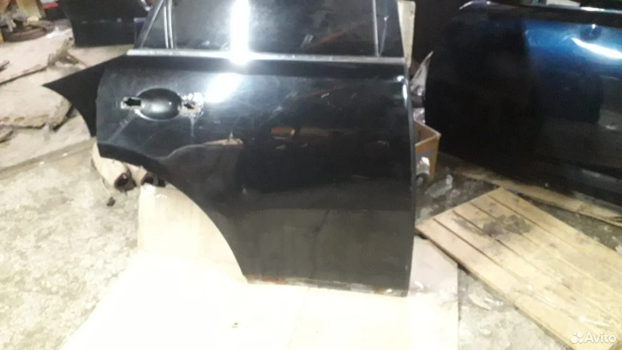 Дверь задняя правая Infiniti FX35 FX45 S50