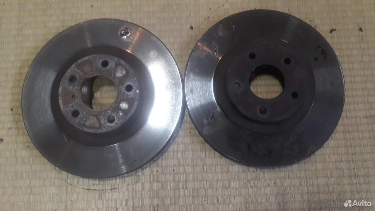 Диск тормозной задний Инфинити FX35 FX45 S50