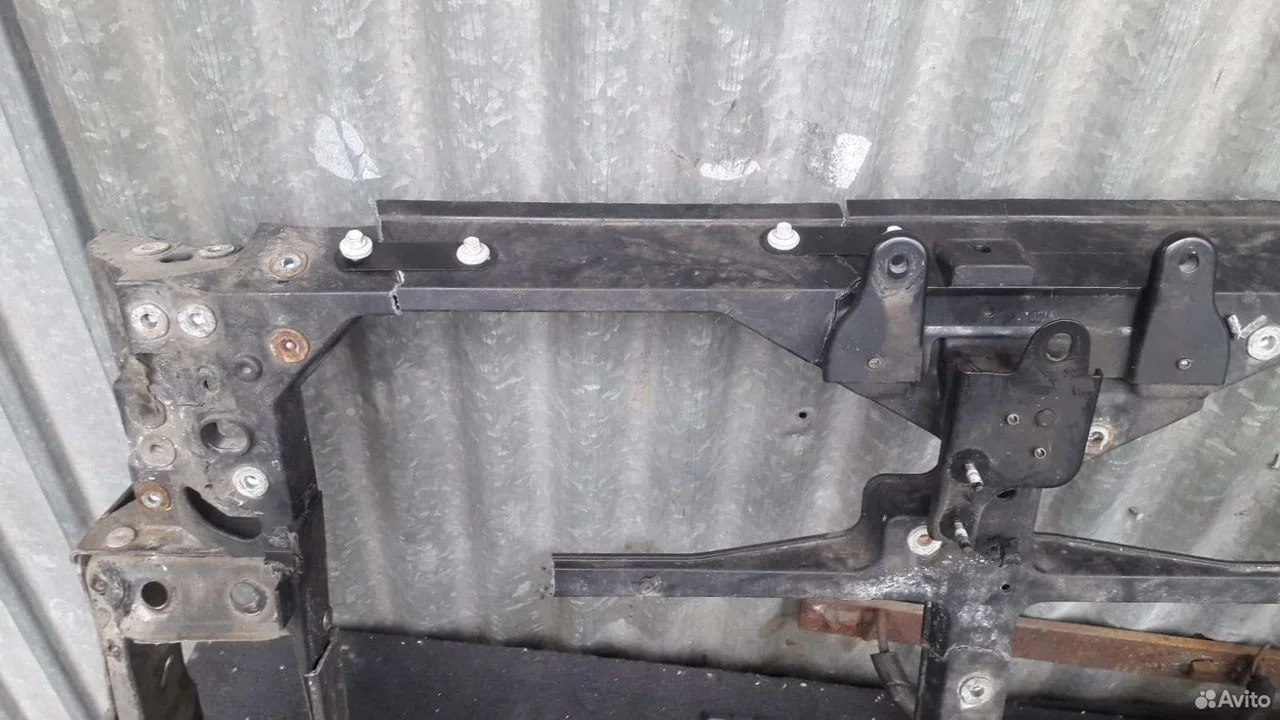 Телевизор передняя панель Инфинити M35 Y50