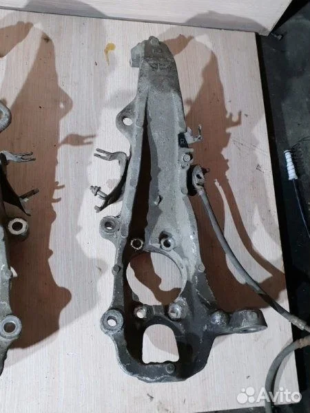 Кулак поворотный подвеска Infiniti Ex 50 разбор