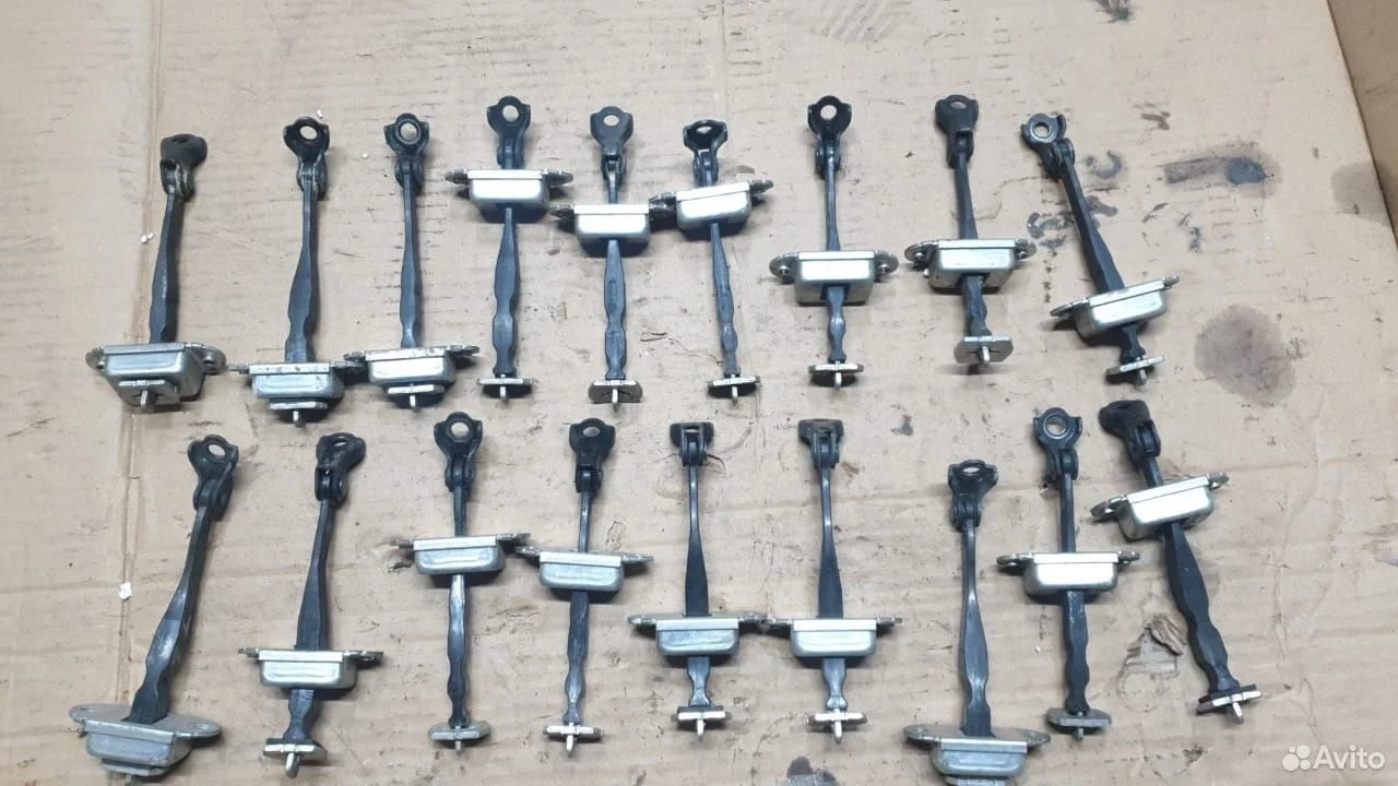 Ограничитель двери nissan juke