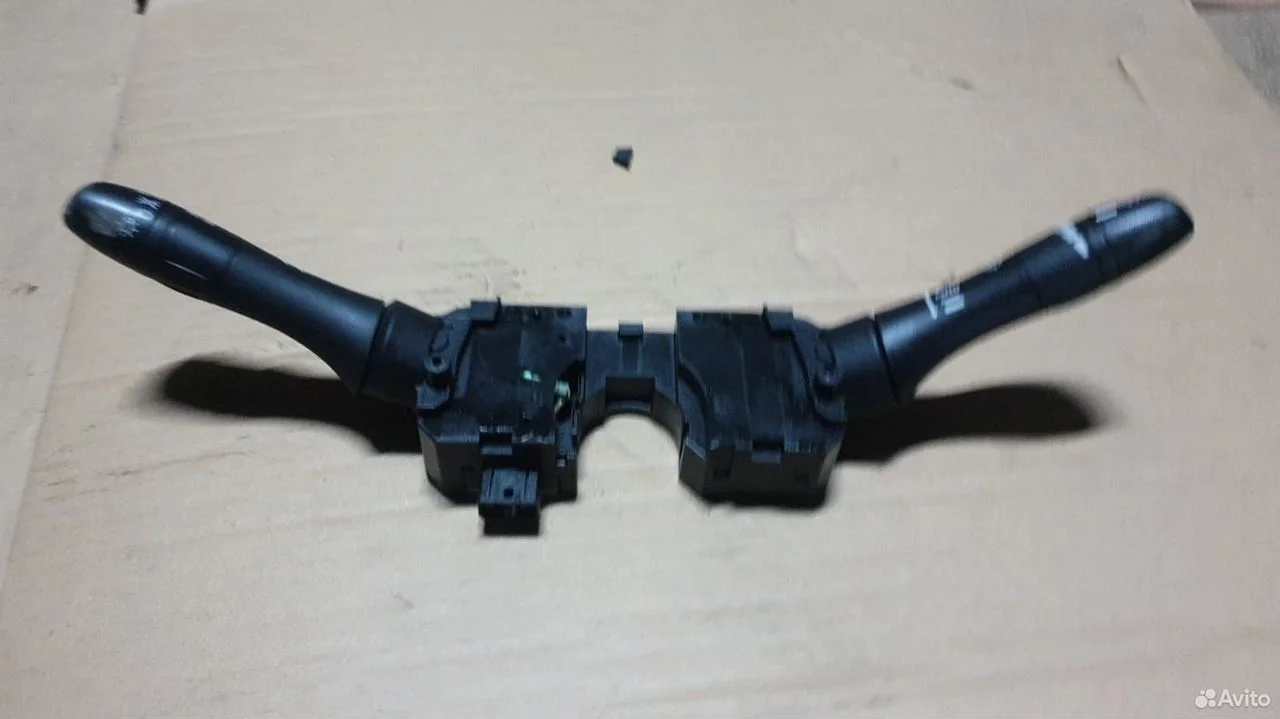 Подрулевой переключатель Инфинити QX70 FX37 S51