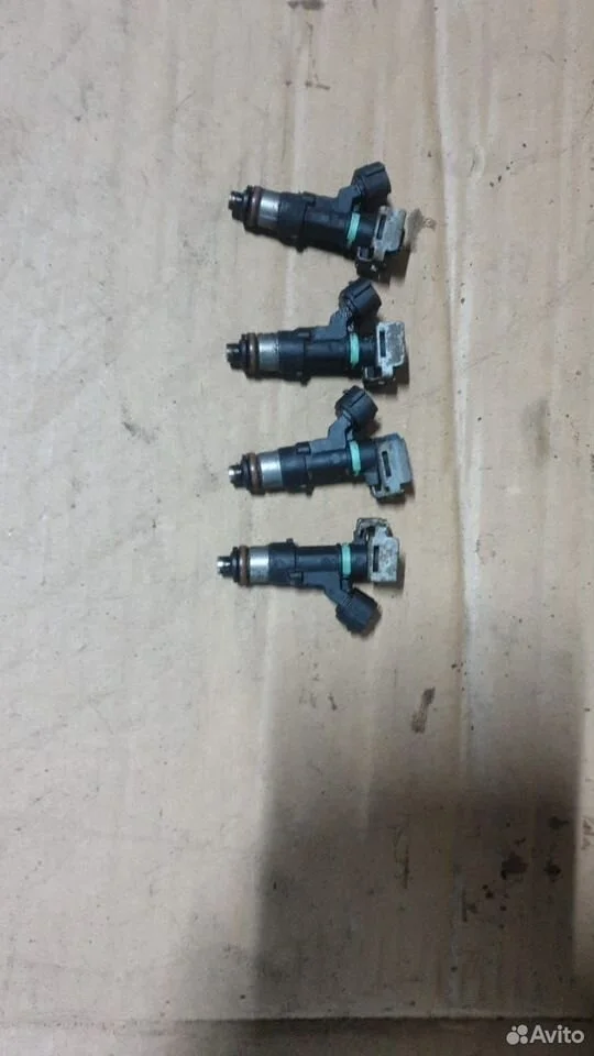 Форсунка топливная QR25DE 4WD Ниссан Теана J32