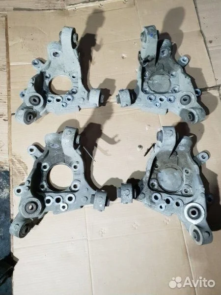 Кулак поворотный задний Nissan Teana J32 разбор