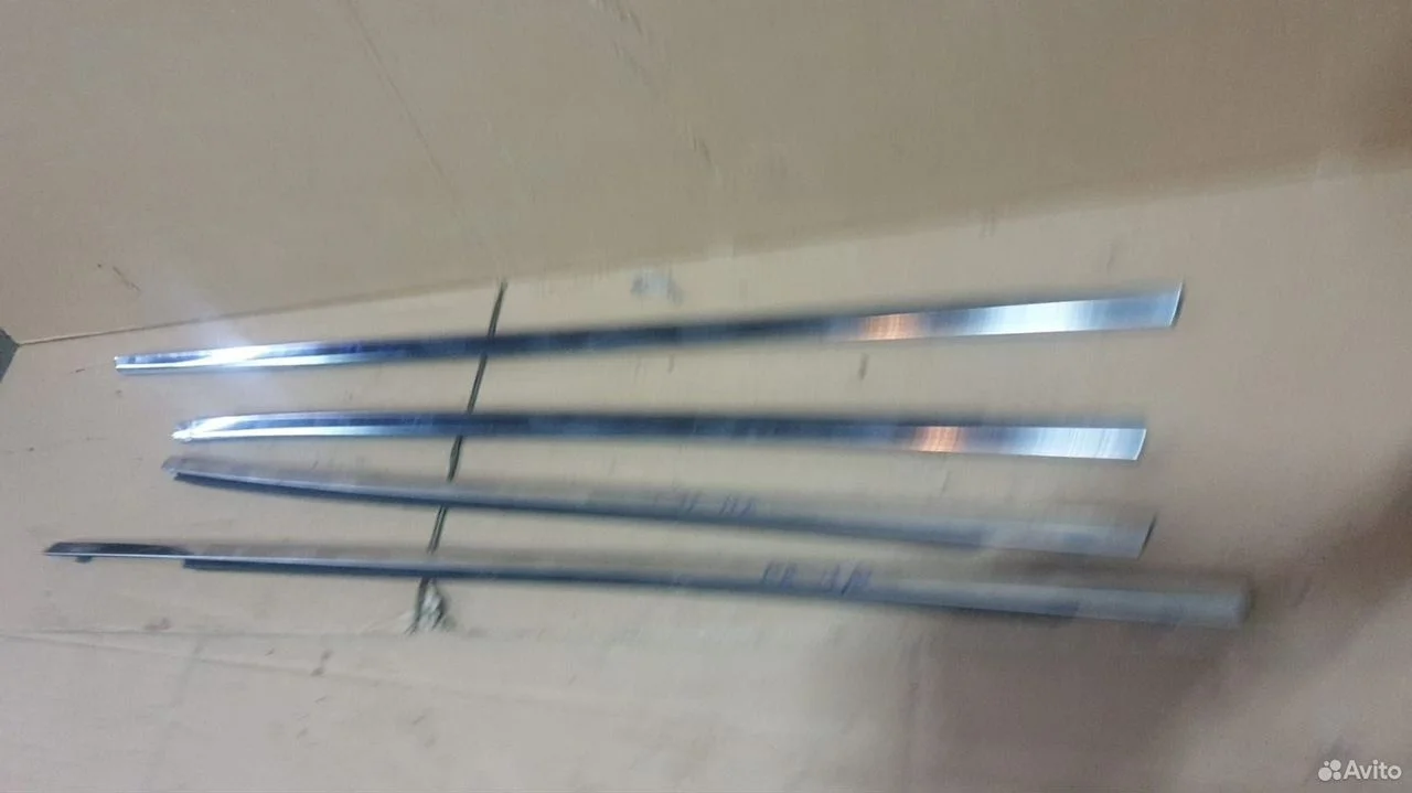 Молдинг стекла двери Инфинити QX70 Fx37 S51