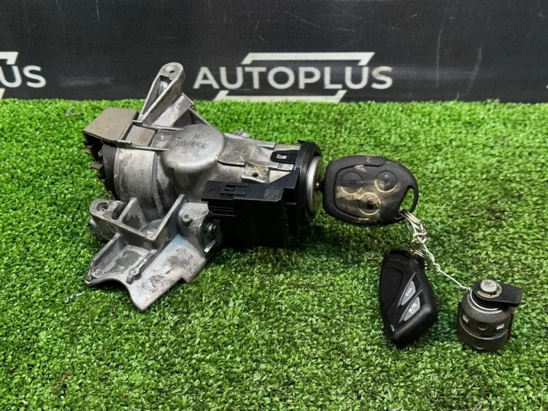 Замок зажигания с ключом Ford Fusion 2008 6E5T15607BA УНИВЕРСАЛ 1.6 FYJA