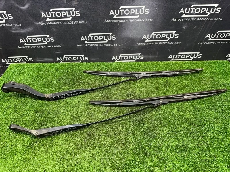 Поводки дворников Nissan P10 2888071J01 GA16, передние