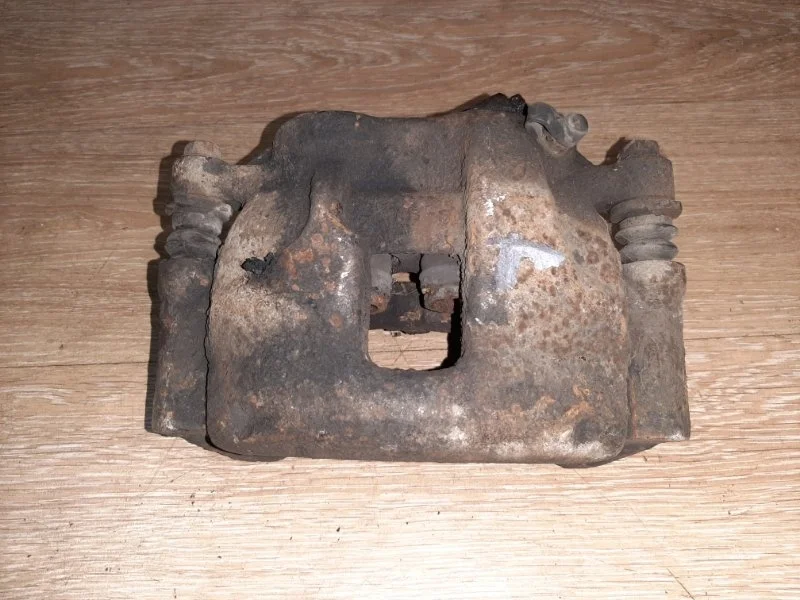 Суппорт Ford Transit 2008