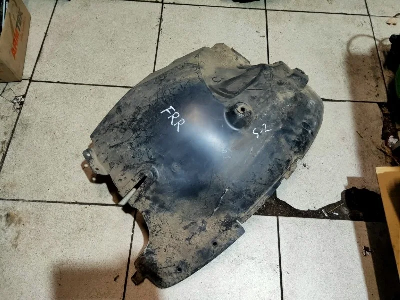 Подкрылок Mercedes-Benz Sprinter W906