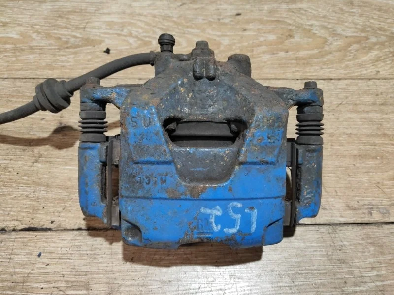 Суппорт Opel Astra J 2010