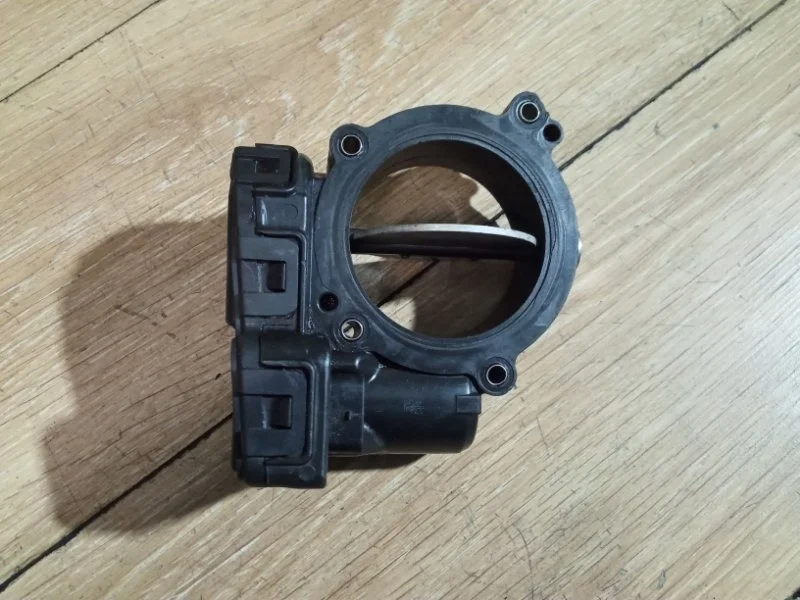 Дроссельная заслонка Mercedes-Benz Sprinter W906