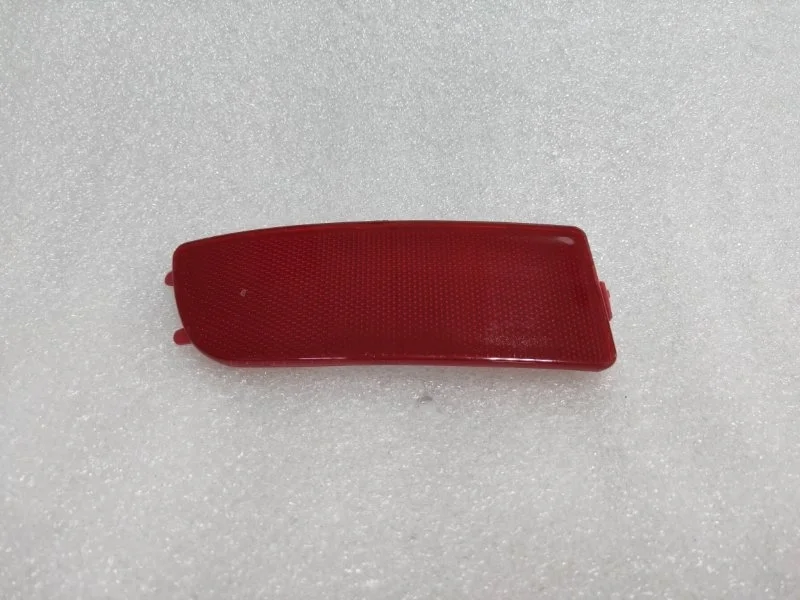 Светоотражатель клык бампера Mercedes-Benz Sprinter W906