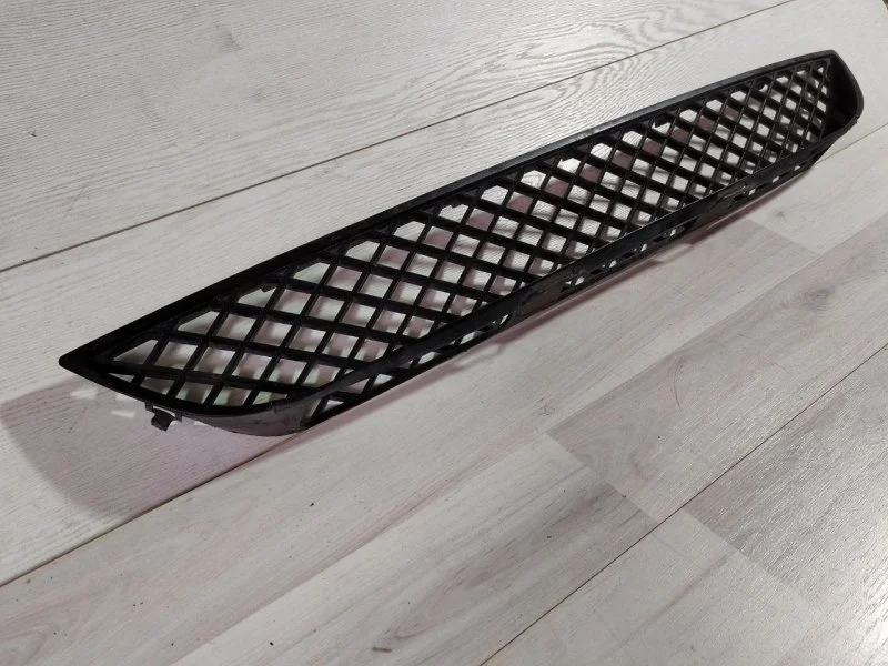 Решетка бампера Mercedes-Benz Sprinter W906