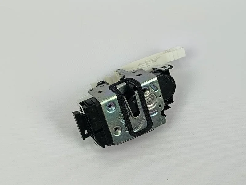 Замок двери Mercedes-Benz Sprinter W906