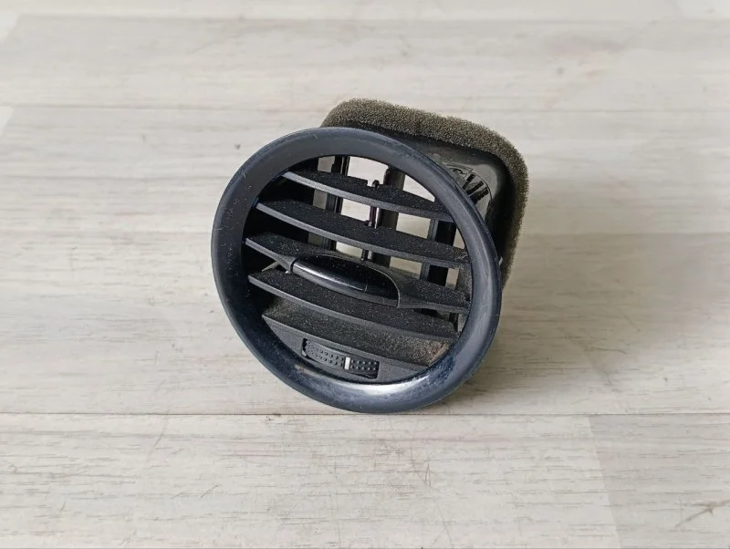 Дефлектор воздуховода Opel Corsa D 2008