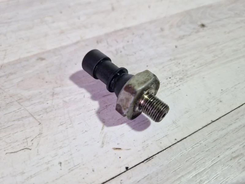 Датчик давления масла Opel Vectra 2007