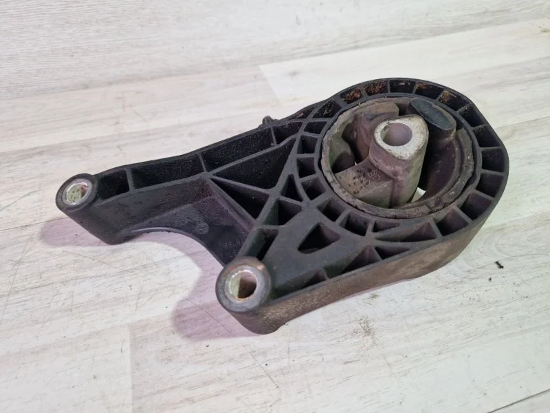 Опора двигателя Opel Vectra 2007