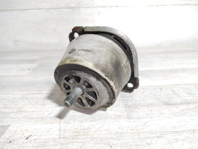 Опора двигателя Volkswagen Touareg 2005 7L