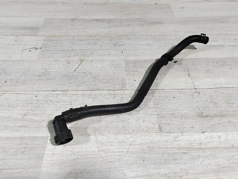 Шланг топливный Volkswagen Touareg 2005 7L