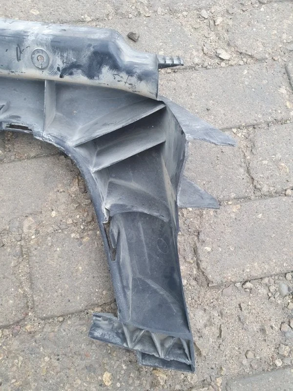 Кронштейн бампера Volkswagen Touareg 2002-2007