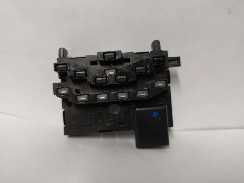 Датчик угла поворота руля Audi TT 2010 8J3