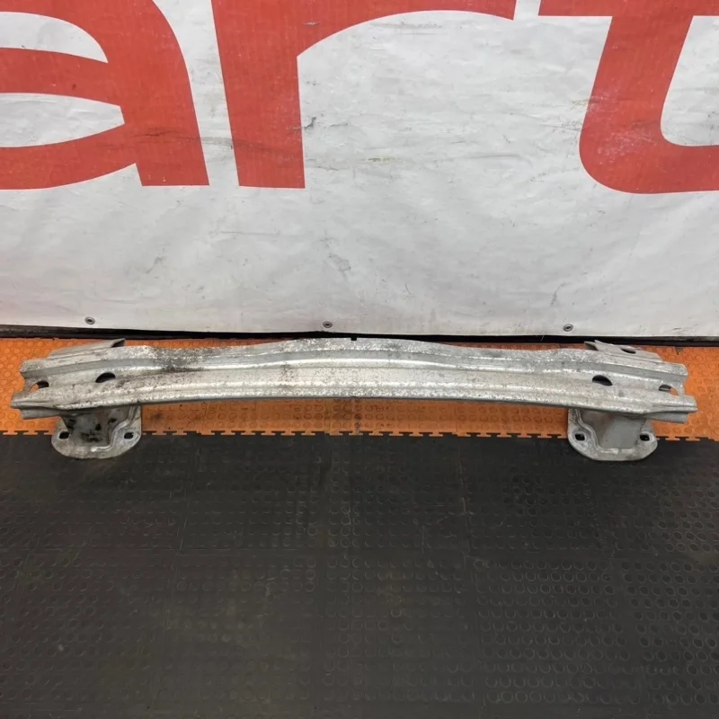 Усилитель бампера Audi Q7 2016 4M