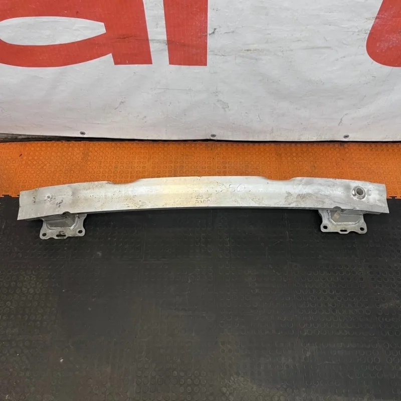 Усилитель бампера Audi A6 2021 C8