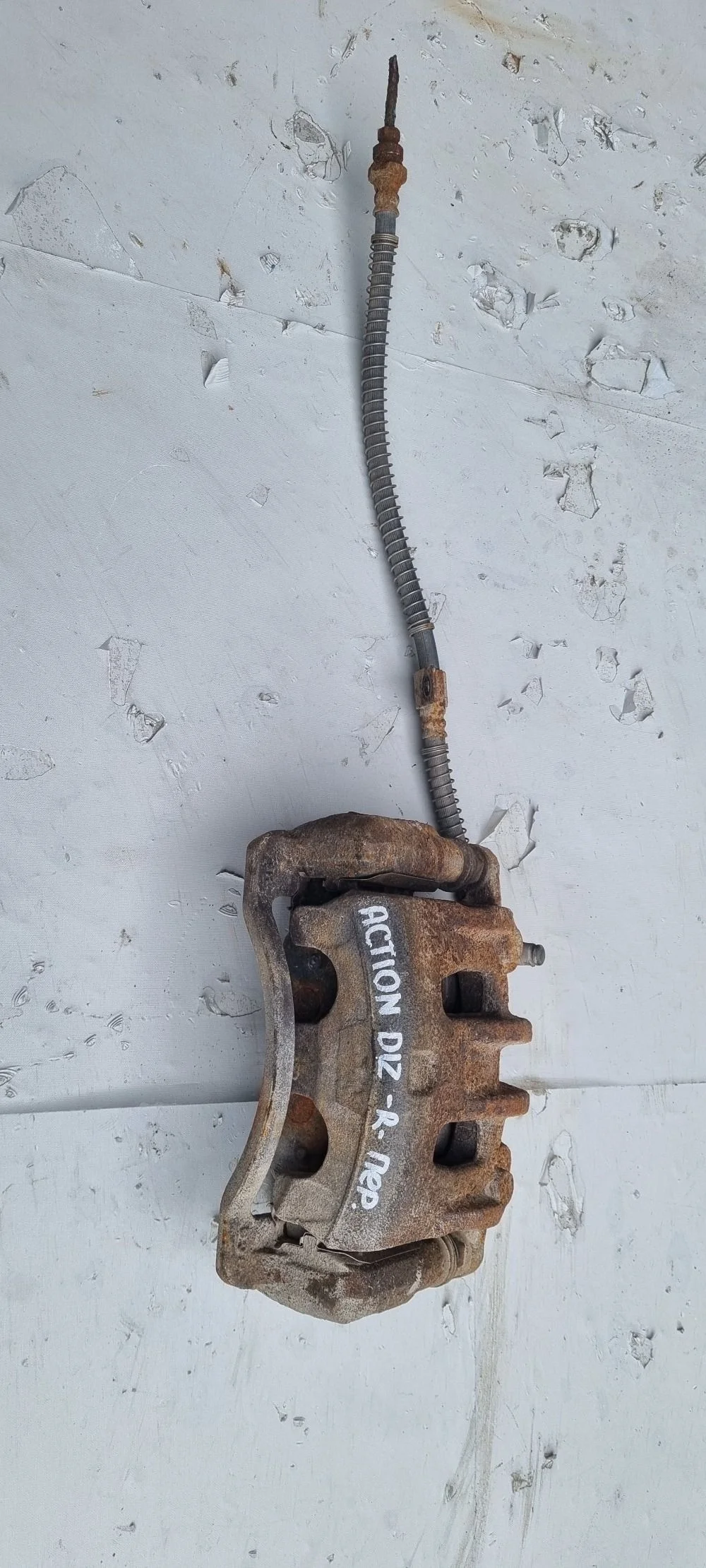 Суппорт передний правый Ssang Yong Actyon II