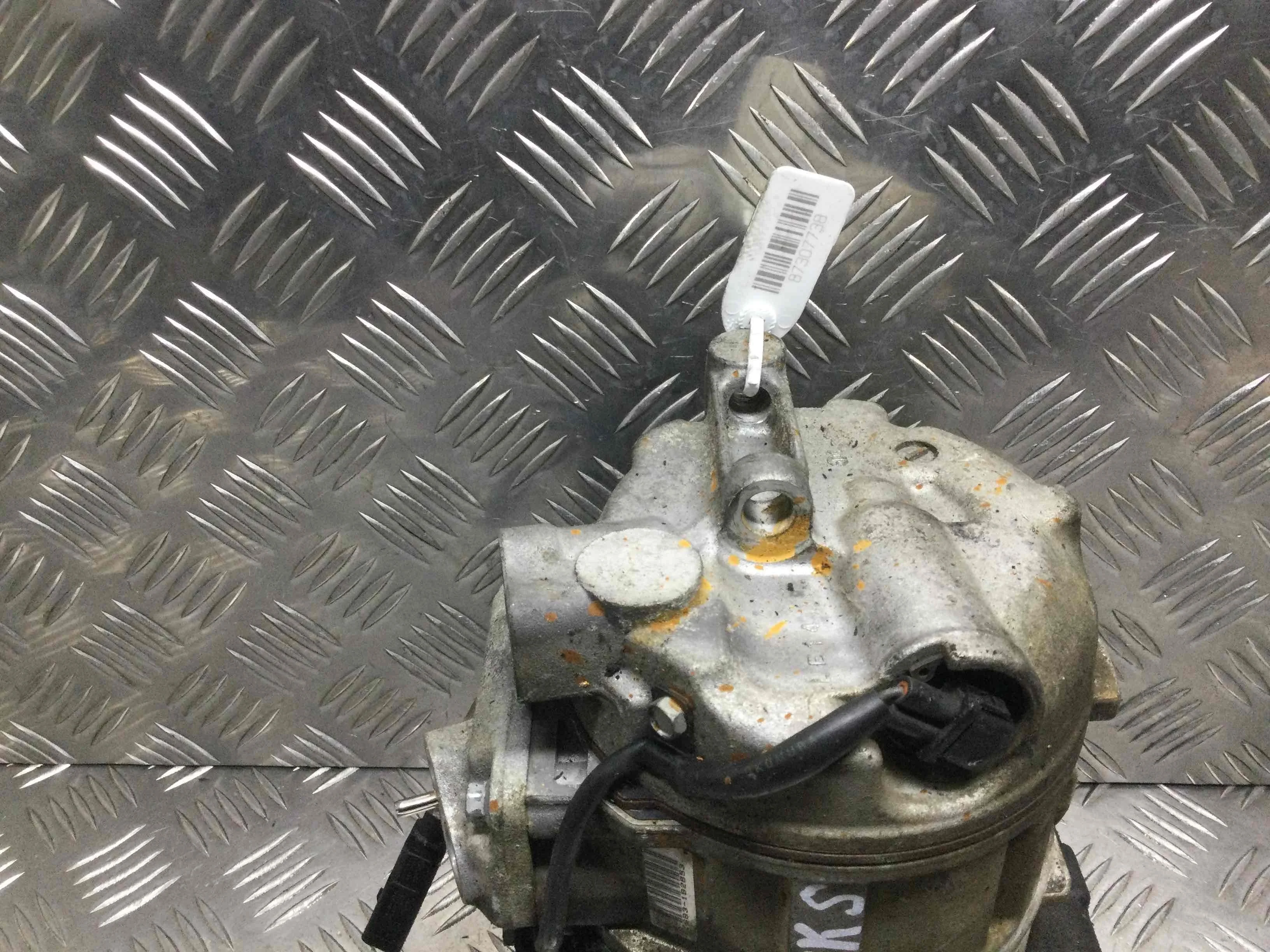 Компрессор кондиционера Volkswagen Touareg 1 поколение 2002-2007 дизель 3.0 TDI Автомат