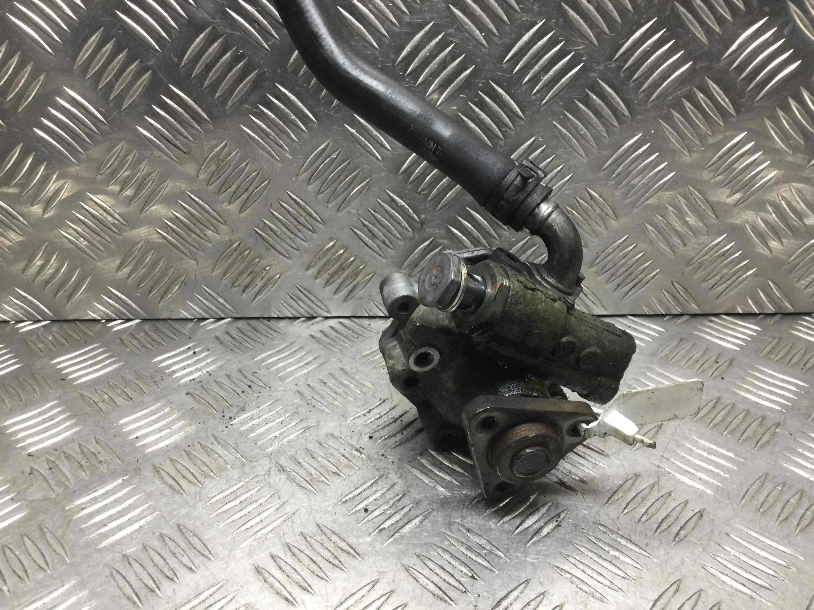 Насос гидроусилителя руля Volkswagen Touareg 1 поколение 2002-2007 дизель 3.0 TDI Автомат